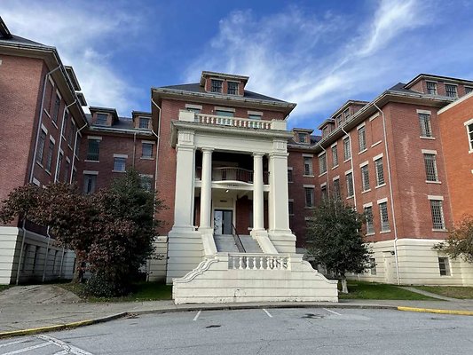 Centre Lawn Bldg