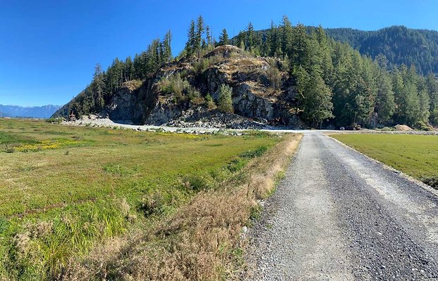 Pitt Meadows - Goldeneagle Quarry Fall 2022