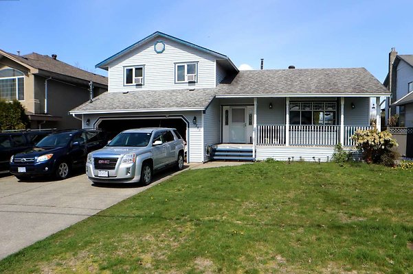Maple Ridge - Gjaltema Residence, 20285 Telep Ave